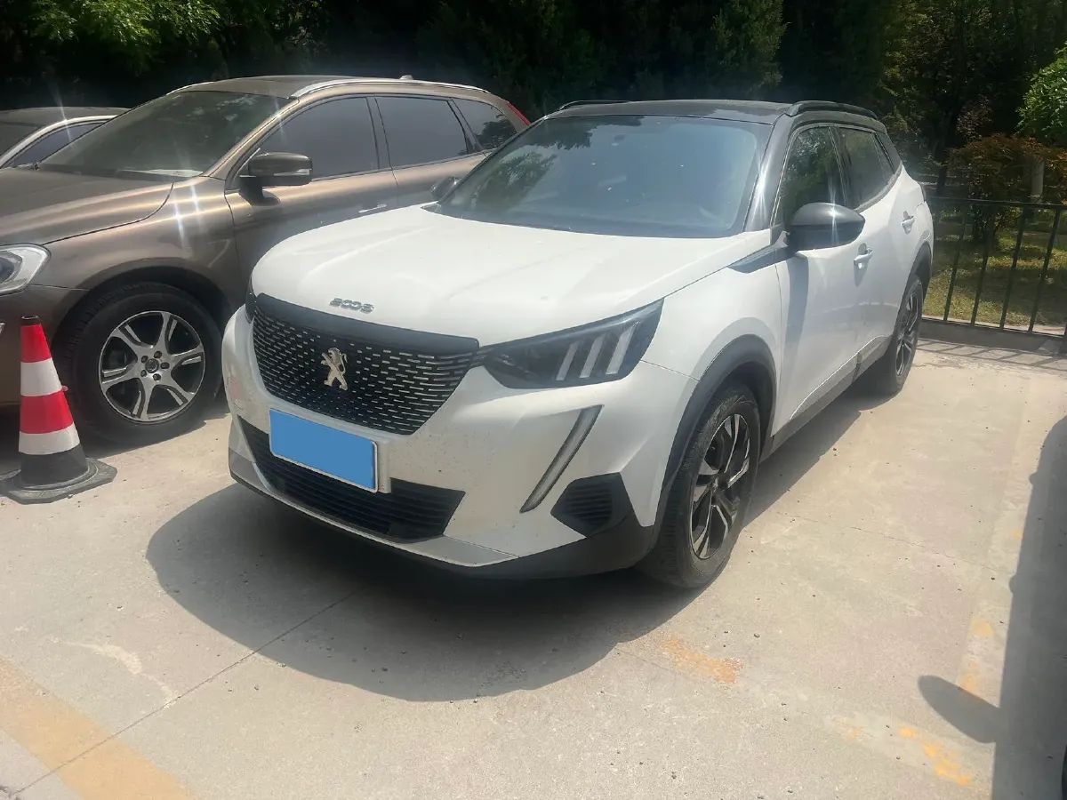 2020 Peugeot 2008 1.2T 136HP L3 6DCT,autocango,china used car exporter,china ev exporter,chinese used car exporter,chinese used ev exporter