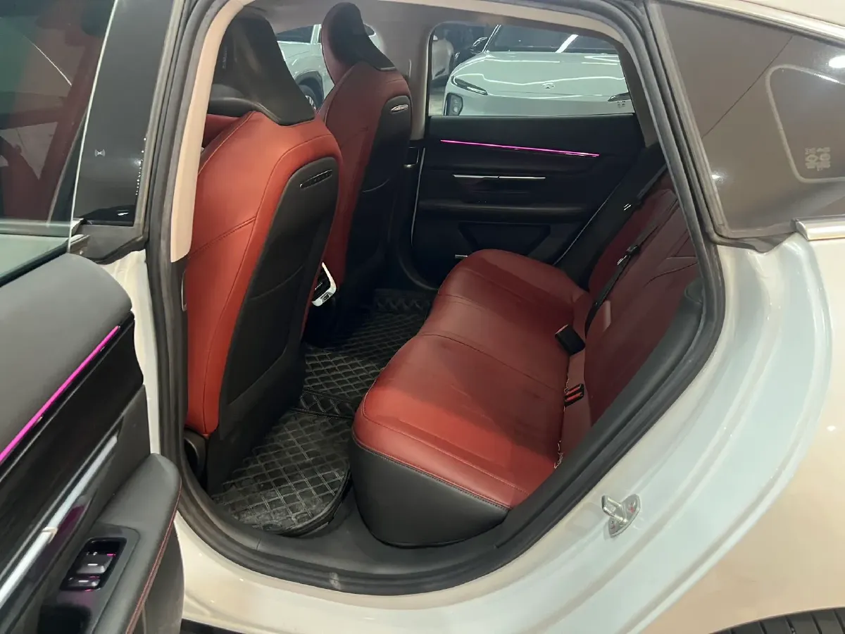 2021 Iveco OuSheng 3.0T 180HP L4 8AT,autocango,china used car exporter,china ev exporter,chinese used car exporter,chinese used ev exporter