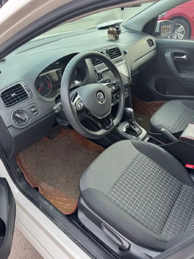 2016 Volkswagen Polo 1.6L 110HP L4 6AT,autocango,china used car exporter,china ev exporter,chinese used car exporter,chinese used ev exporter