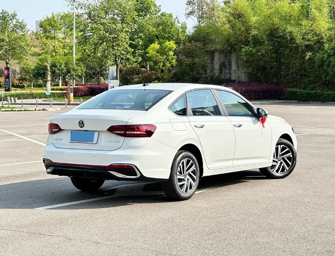 2024 Volkswagen Lavida 1.5L 110HP L4 6AT,autocango,china used car exporter,china ev exporter,chinese used car exporter,chinese used ev exporter