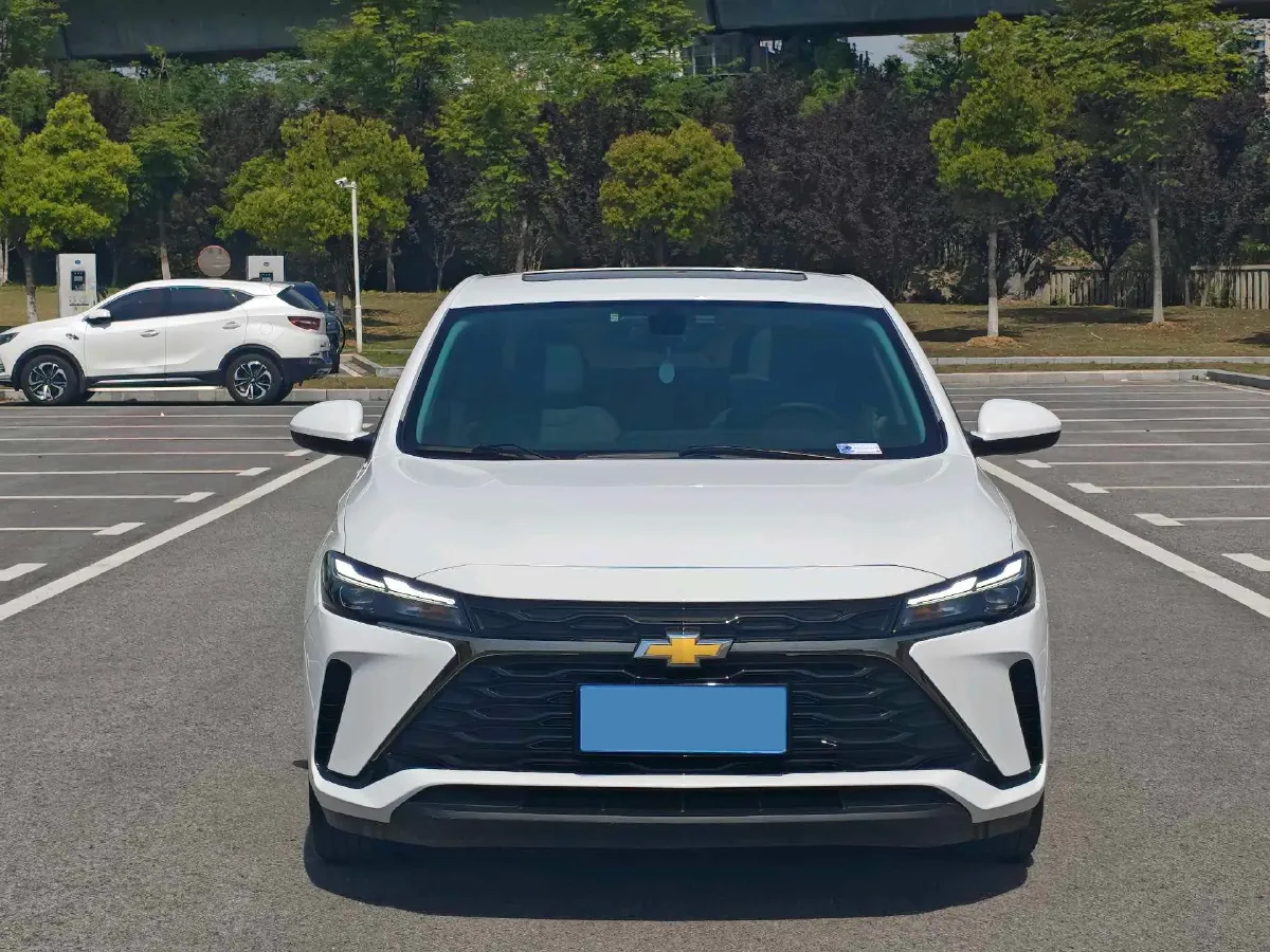 2024 Chevrolet Monza 1.5L 113HP L4 6DCT,autocango,china used car exporter,china ev exporter,chinese used car exporter,chinese used ev exporter