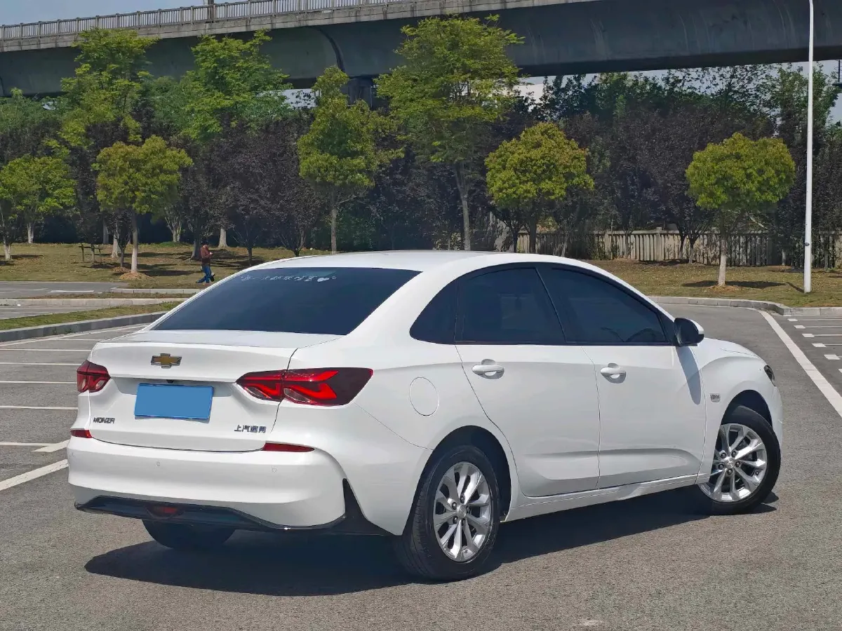 2024 Chevrolet Monza 1.5L 113HP L4 6DCT,autocango,china used car exporter,china ev exporter,chinese used car exporter,chinese used ev exporter