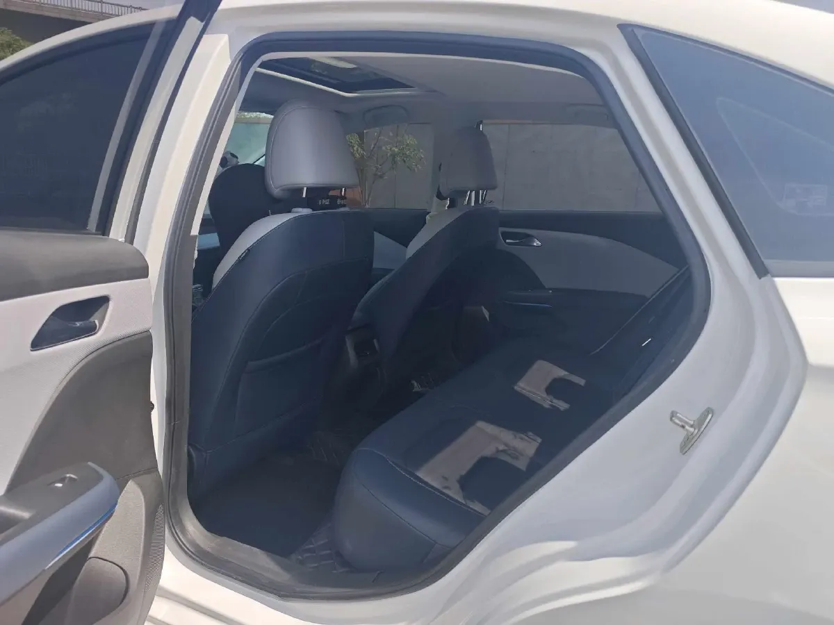 2024 Chevrolet Monza 1.5L 113HP L4 6DCT,autocango,china used car exporter,china ev exporter,chinese used car exporter,chinese used ev exporter