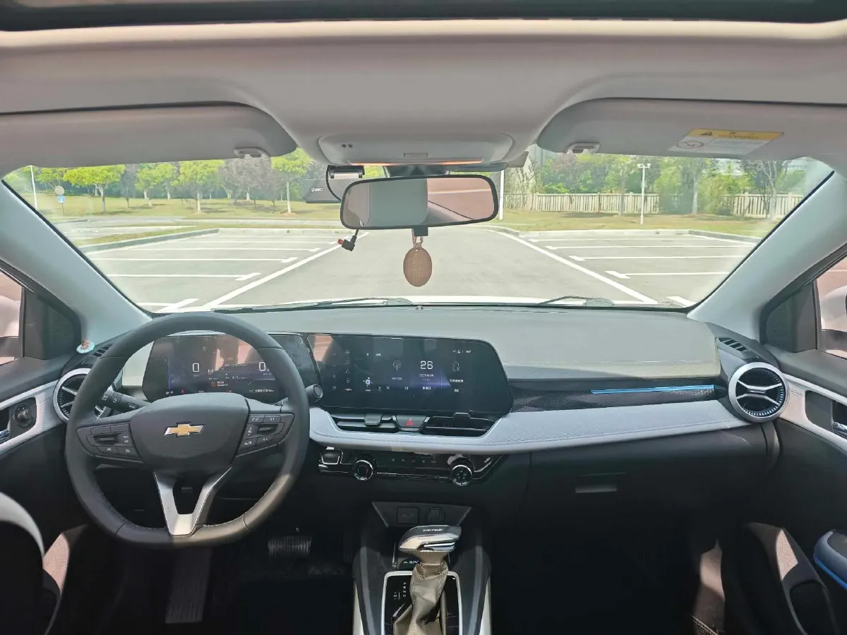 2024 Chevrolet Monza 1.5L 113HP L4 6DCT,autocango,china used car exporter,china ev exporter,chinese used car exporter,chinese used ev exporter