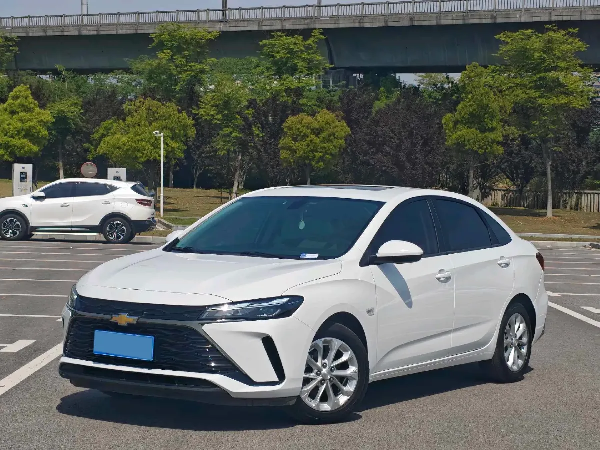 2024 Chevrolet Monza 1.5L 113HP L4 6DCT,autocango,china used car exporter,china ev exporter,chinese used car exporter,chinese used ev exporter