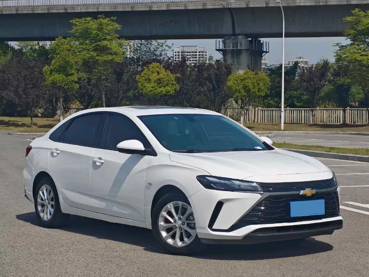 2024 Chevrolet Monza 1.5L 113HP L4 6DCT,autocango,china used car exporter,china ev exporter,chinese used car exporter,chinese used ev exporter