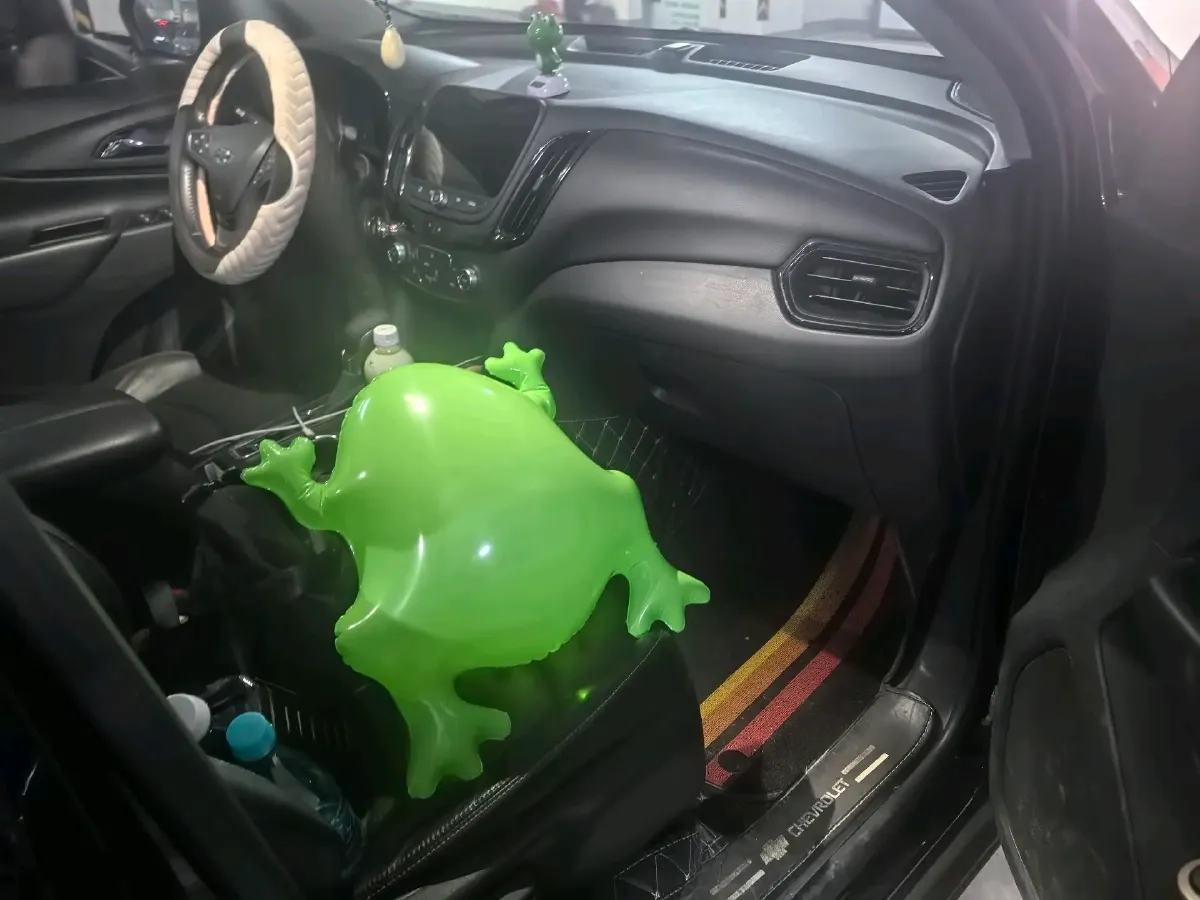 2021 Chevrolet Equinox 1.5T 169HP L4 6AT,autocango,china used car exporter,china ev exporter,chinese used car exporter,chinese used ev exporter