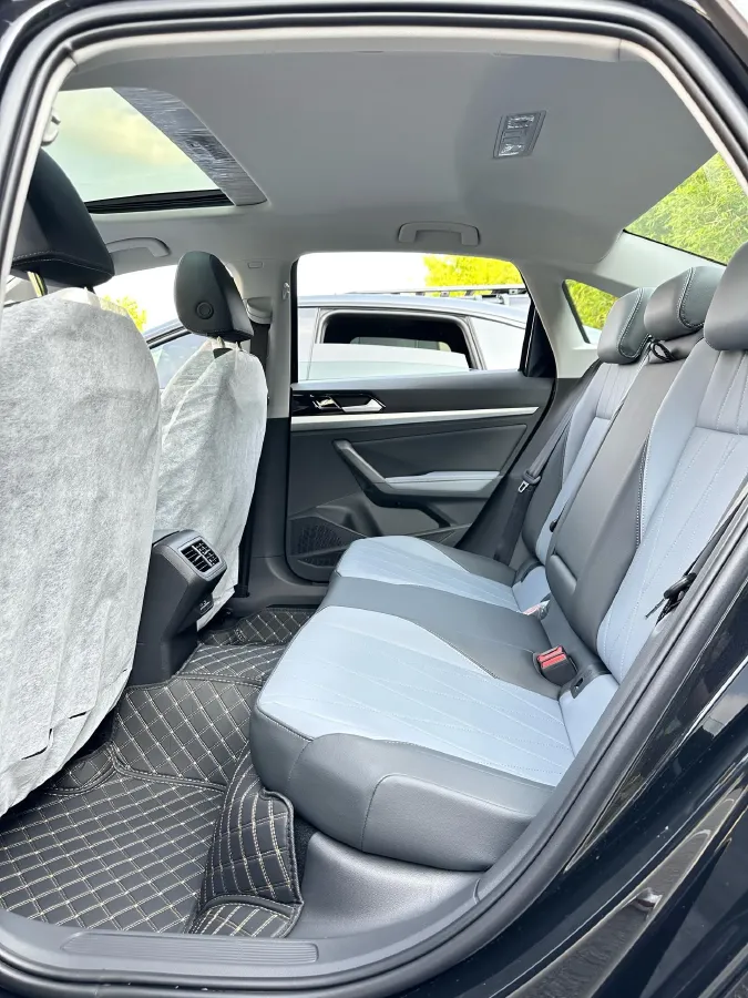 2024 Volkswagen Lavida 1.5L 110HP L4 6AT,autocango,china used car exporter,china ev exporter,chinese used car exporter,chinese used ev exporter