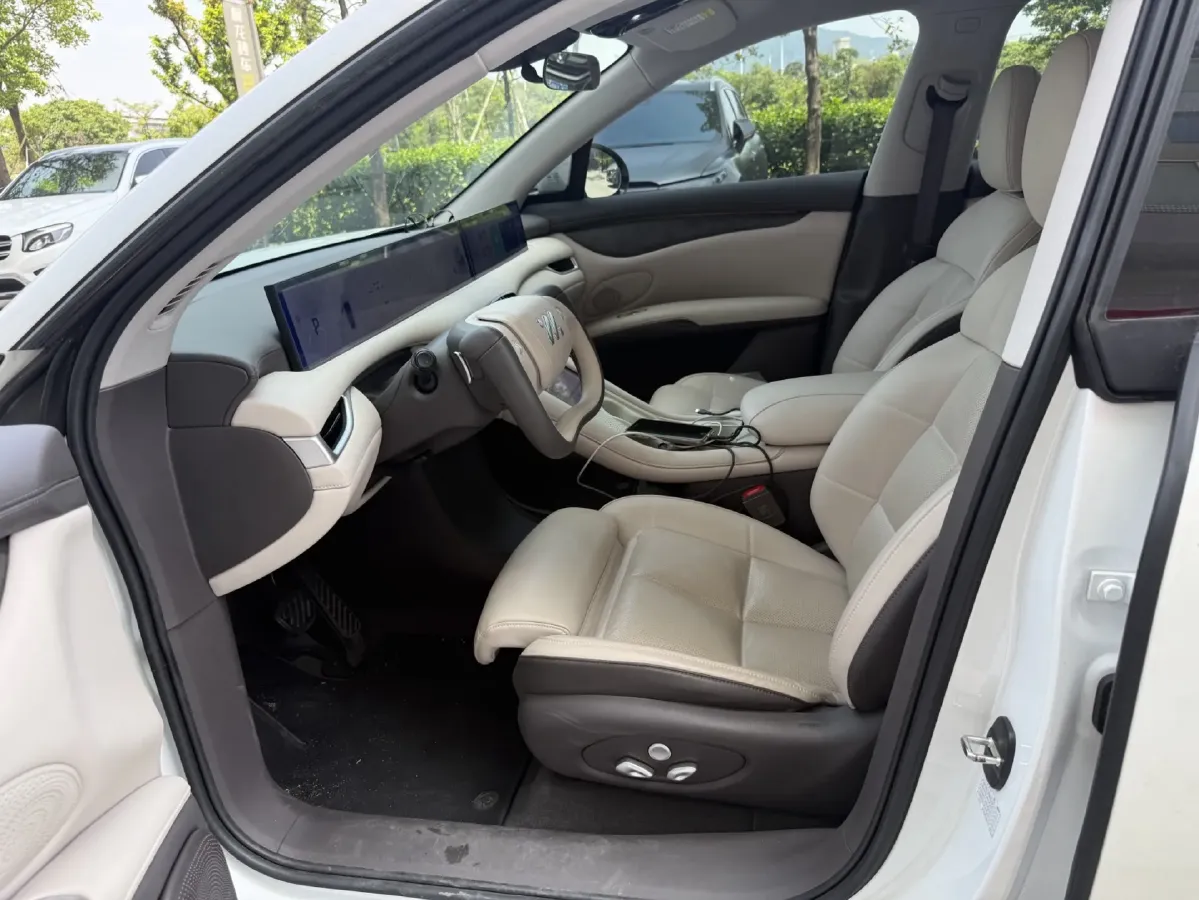 2023 IM LS6 BEV 100KWH,autocango,china used car exporter,china ev exporter,chinese used car exporter,chinese used ev exporter