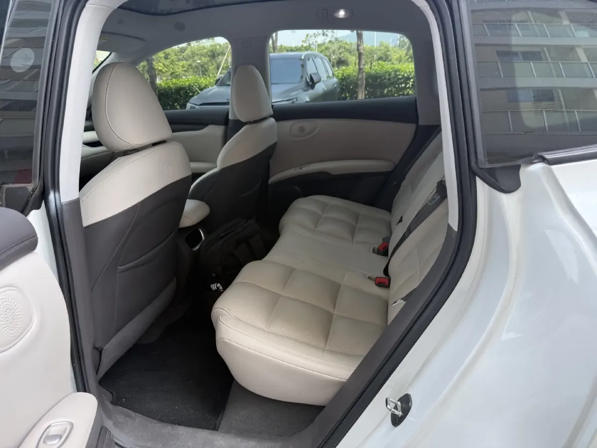 2023 IM LS6 BEV 100KWH,autocango,china used car exporter,china ev exporter,chinese used car exporter,chinese used ev exporter