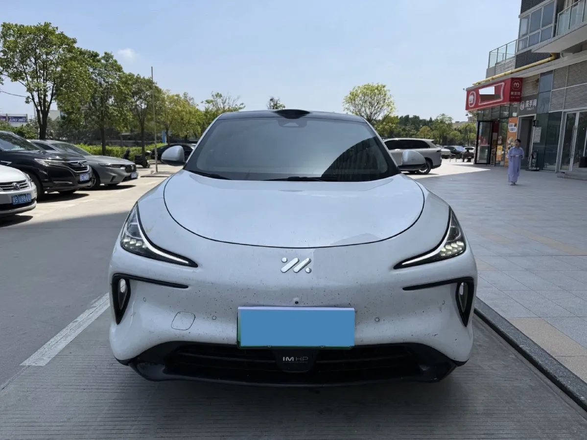2023 IM LS6 BEV 100KWH,autocango,china used car exporter,china ev exporter,chinese used car exporter,chinese used ev exporter