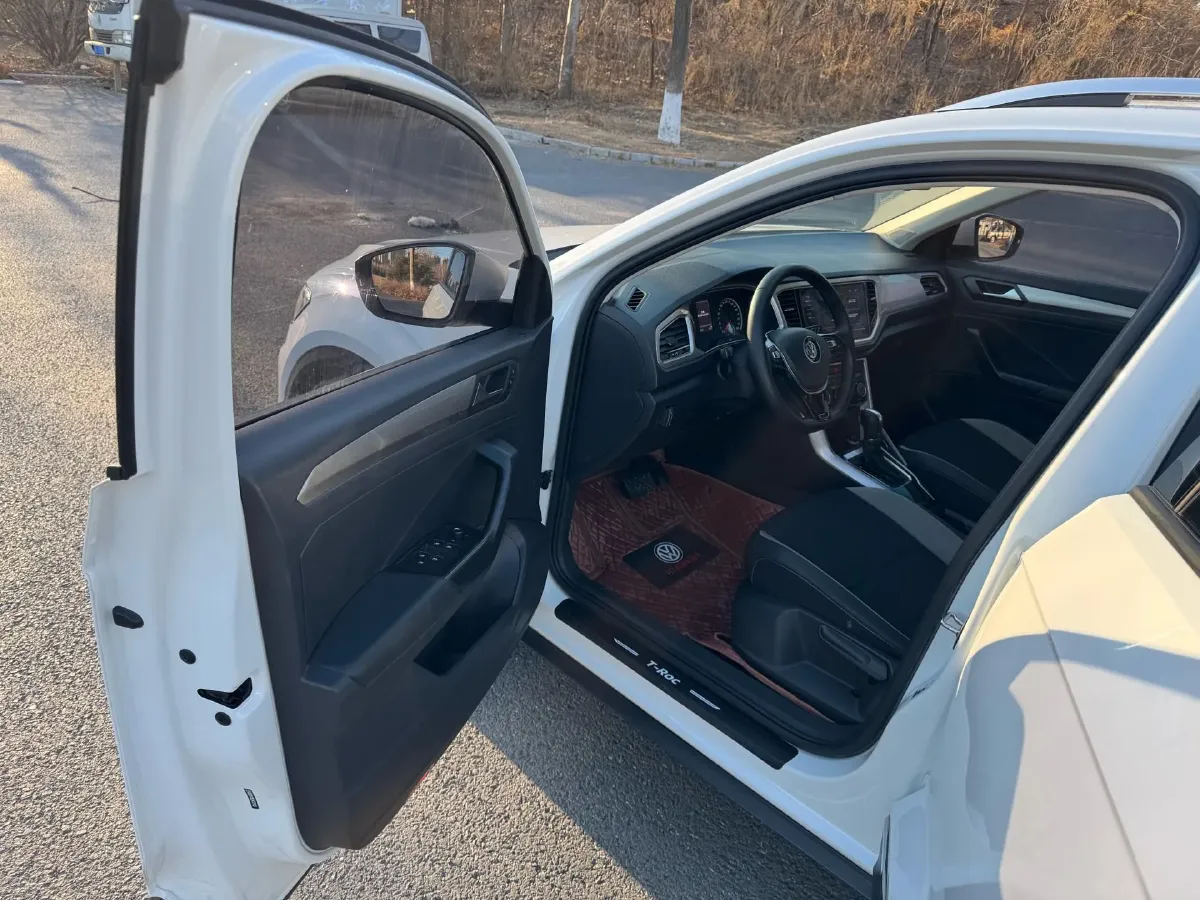 2020 Volkswagen T-Roc 1.4T 150HP L4 7DCT,autocango,china used car exporter,china ev exporter,chinese used car exporter,chinese used ev exporter