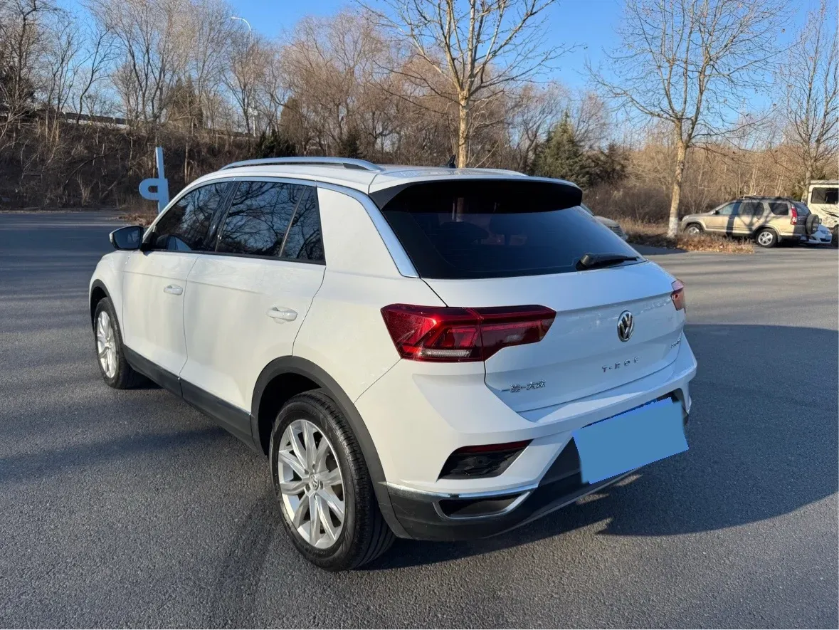 2020 Volkswagen T-Roc 1.4T 150HP L4 7DCT,autocango,china used car exporter,china ev exporter,chinese used car exporter,chinese used ev exporter