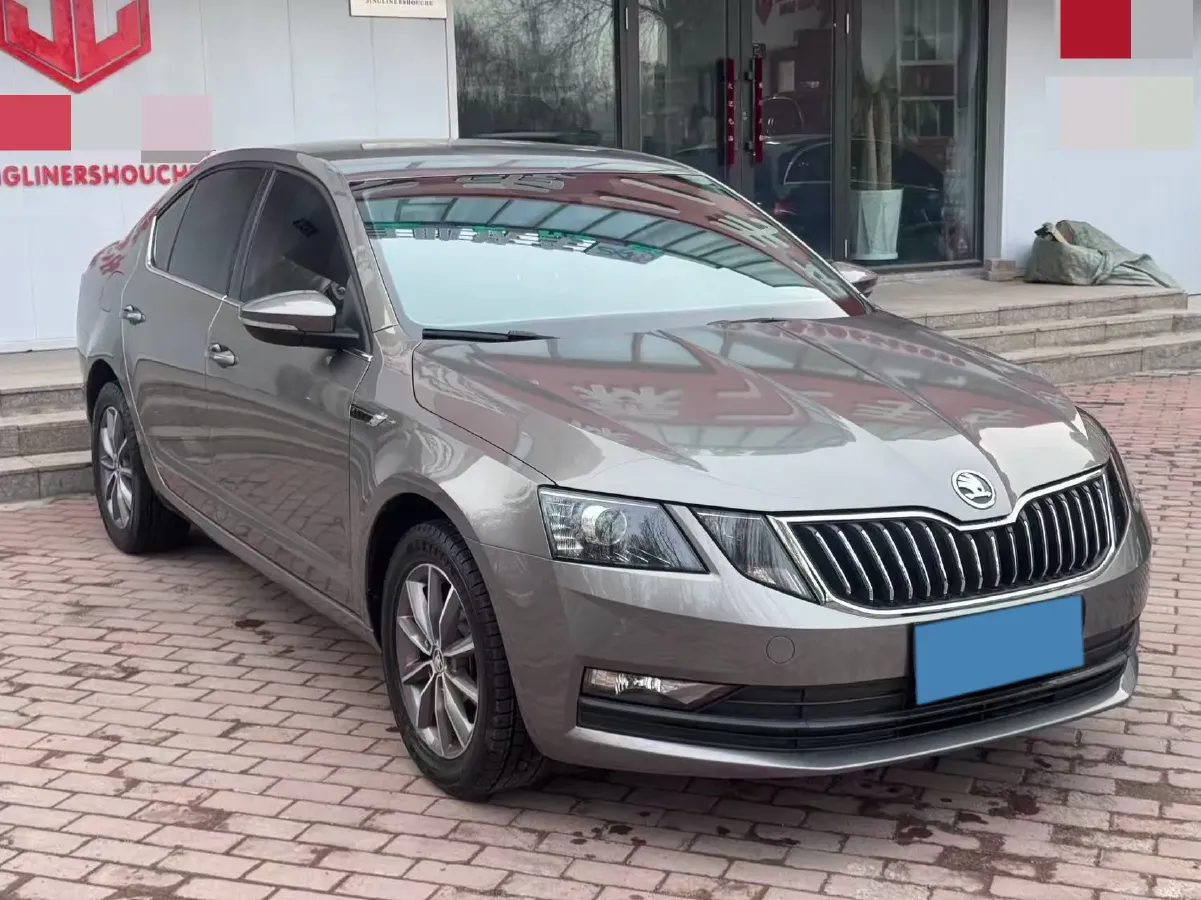 2020 Skoda Octavia 1.5L 113HP L4 6AT,autocango,china used car exporter,china ev exporter,chinese used car exporter,chinese used ev exporter