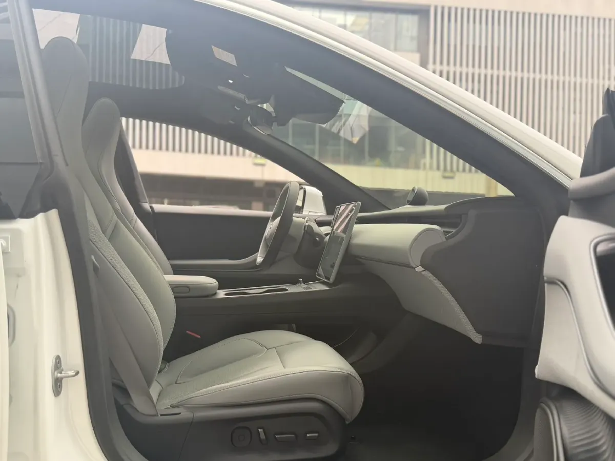 2024 NIO ET5T BEV 75KWH,autocango,china used car exporter,china ev exporter,chinese used car exporter,chinese used ev exporter