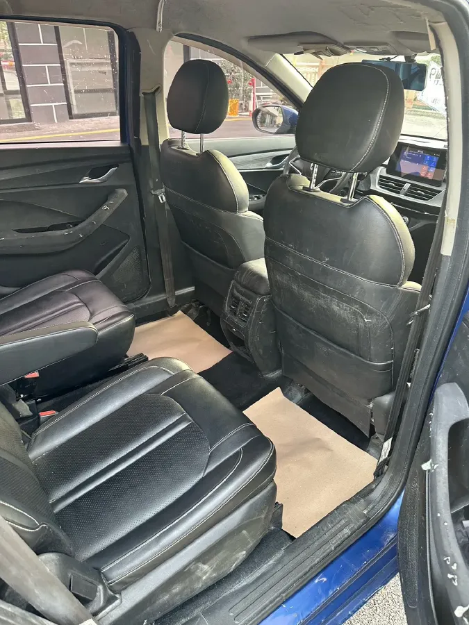 2018 BaoJun 360 1.5L 112HP L4 6MT,autocango,china used car exporter,china ev exporter,chinese used car exporter,chinese used ev exporter