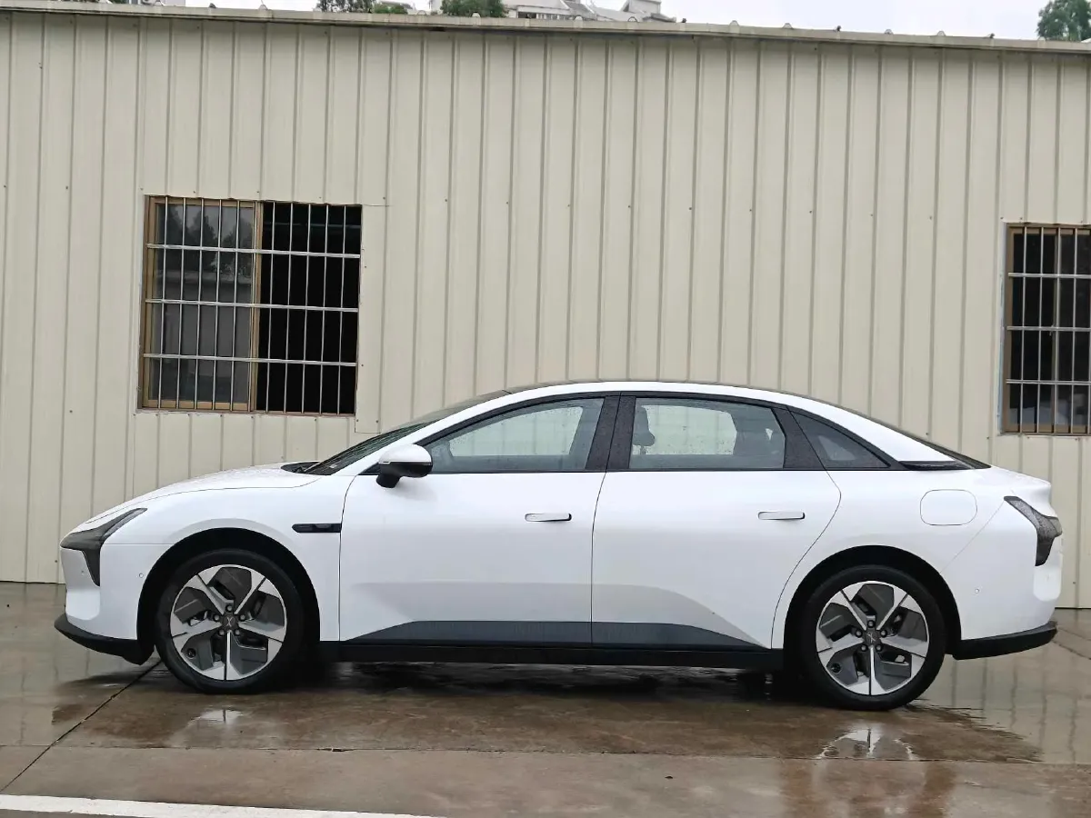 2024 Xpeng MONA M03 BEV 62.2KWH,autocango,china used car exporter,china ev exporter,chinese used car exporter,chinese used ev exporter