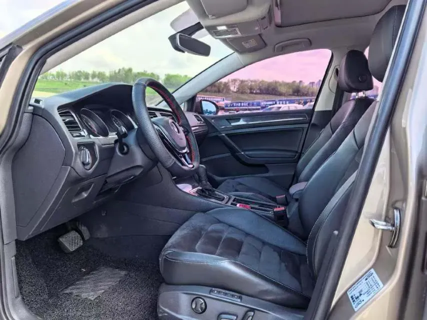 2018 Volkswagen Golf 1.4T 131HP L4 7DCT,autocango,china used car exporter,china ev exporter,chinese used car exporter,chinese used ev exporter