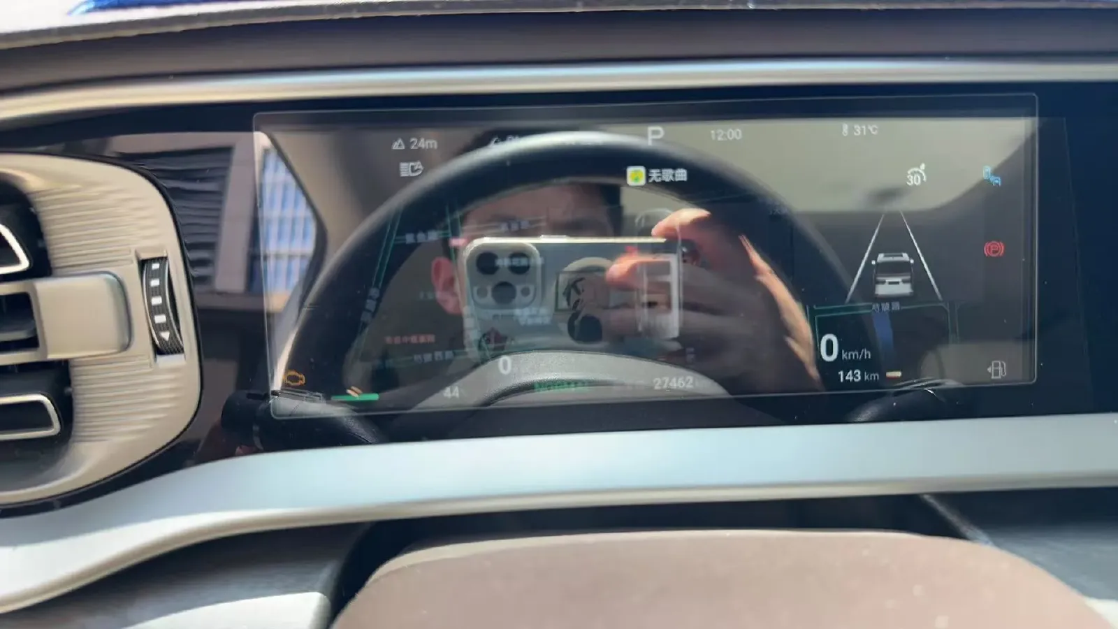 2022 Mercedes-Benz GLC Class 2.0T 197HP L4 9AT,autocango,china used car exporter,china ev exporter,chinese used car exporter,chinese used ev exporter