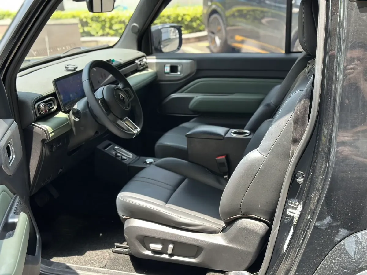 2023 BaoJun Yep BEV 28.1KWH,autocango,china used car exporter,china ev exporter,chinese used car exporter,chinese used ev exporter