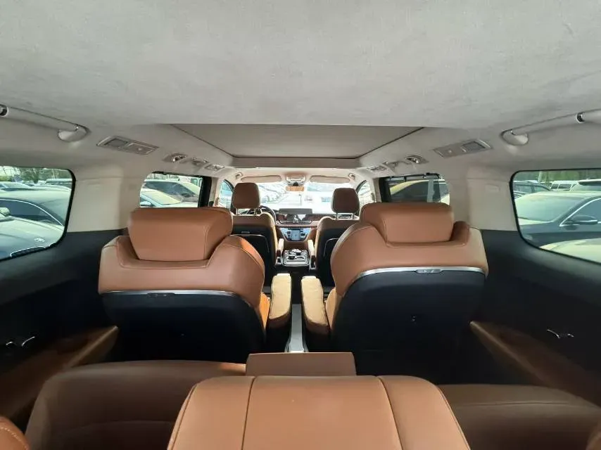 2023 HongQi HQ9 2.0T 252HP L4 8AT,autocango,china used car exporter,china ev exporter,chinese used car exporter,chinese used ev exporter