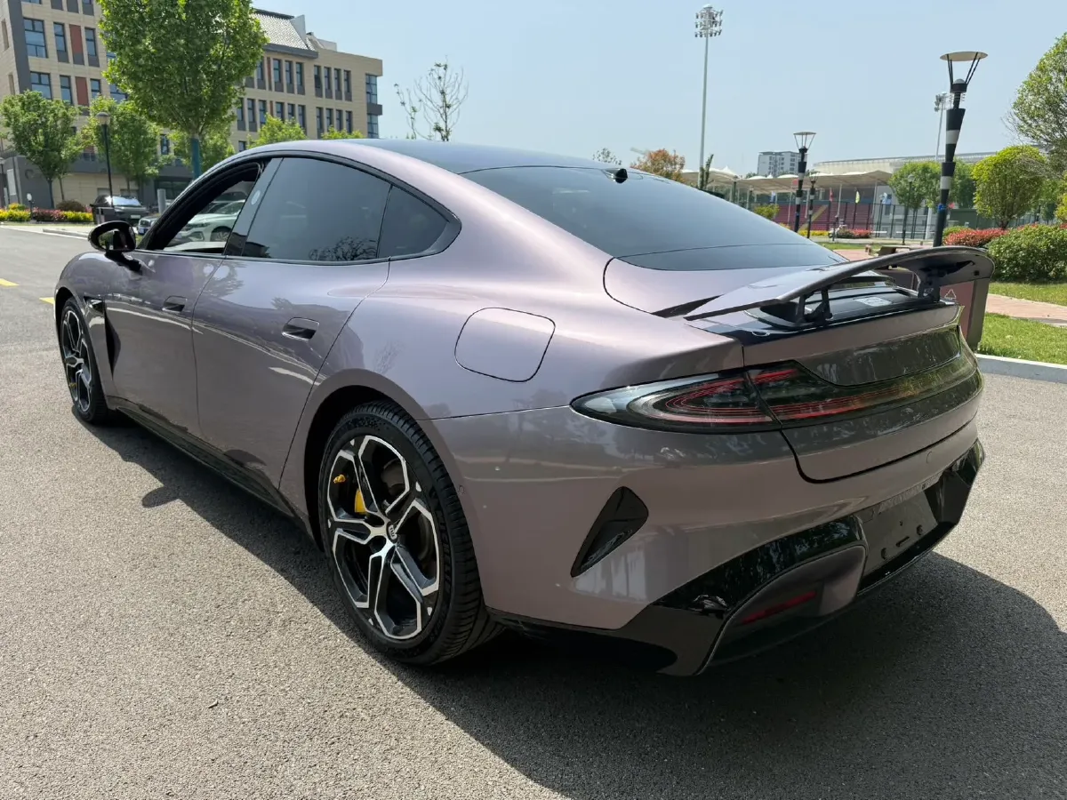 2024 MI SU7 BEV 101KWH,autocango,china used car exporter,china ev exporter,chinese used car exporter,chinese used ev exporter