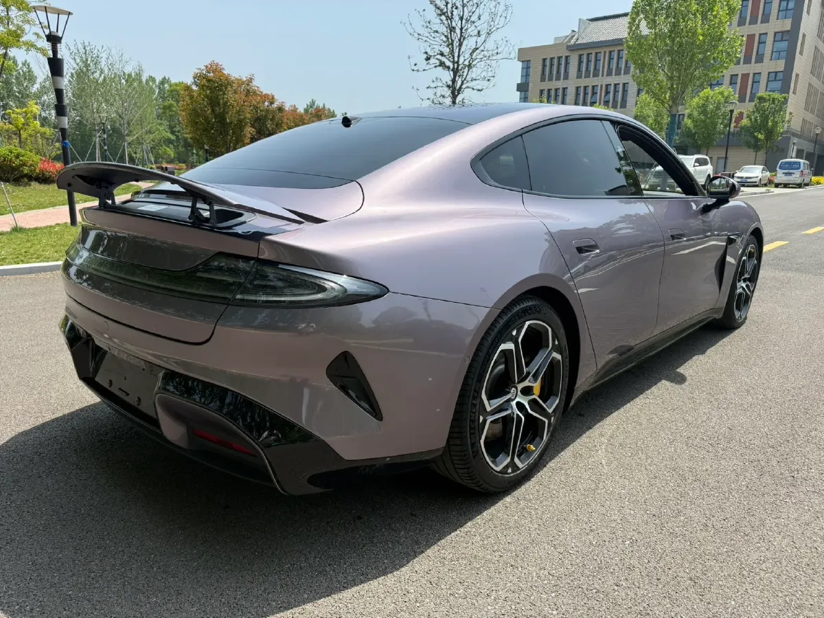 2024 MI SU7 BEV 101KWH,autocango,china used car exporter,china ev exporter,chinese used car exporter,chinese used ev exporter