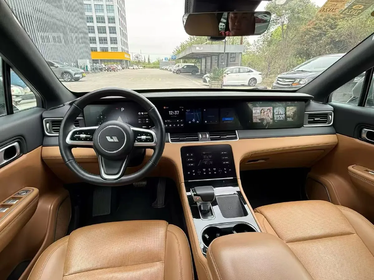 2021 Li ONE Range Extended 131HP REEV 40.5KWH,autocango,china used car exporter,china ev exporter,chinese used car exporter,chinese used ev exporter