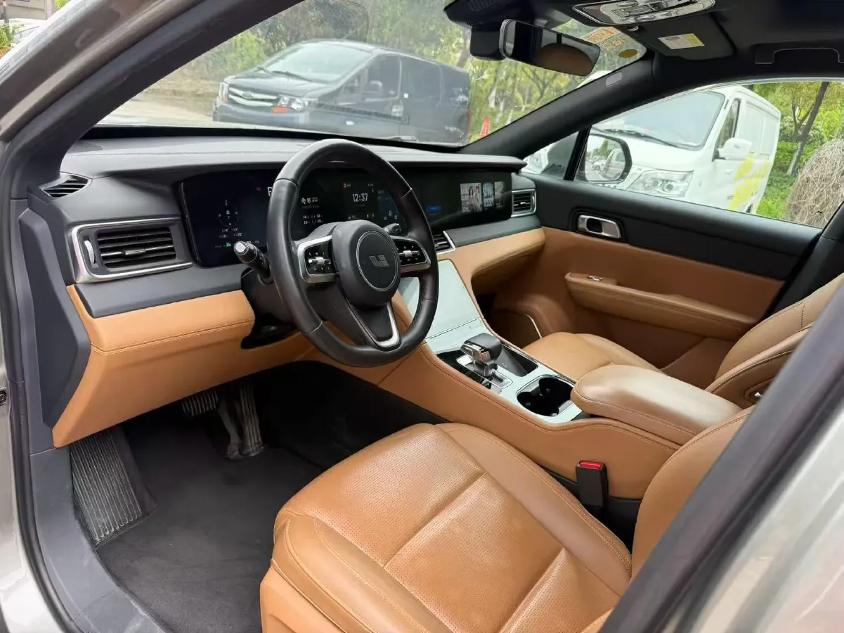 2021 Li ONE Range Extended 131HP REEV 40.5KWH,autocango,china used car exporter,china ev exporter,chinese used car exporter,chinese used ev exporter