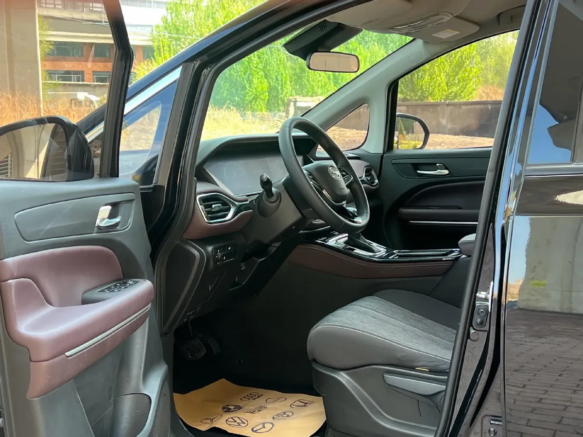 2023 GAC Trumpchi M6 1.5T 177HP L4 7DCT,autocango,china used car exporter,china ev exporter,chinese used car exporter,chinese used ev exporter