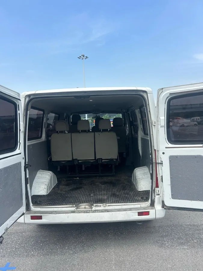 2021 MAXUS XinTu V80 2.0T 139HP L4 6MT,autocango,china used car exporter,china ev exporter,chinese used car exporter,chinese used ev exporter