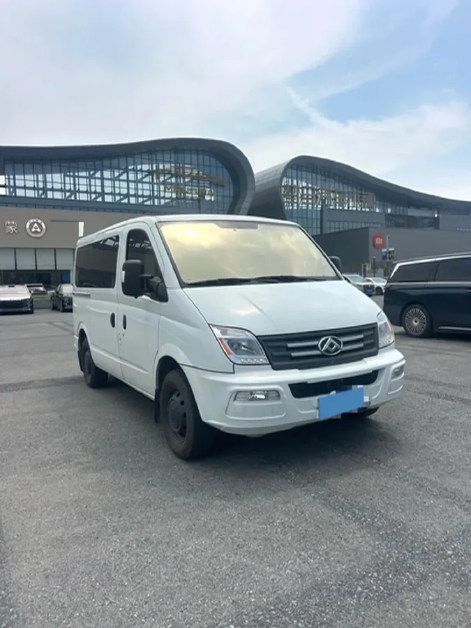 2021 MAXUS XinTu V80 2.0T 139HP L4 6MT,autocango,china used car exporter,china ev exporter,chinese used car exporter,chinese used ev exporter