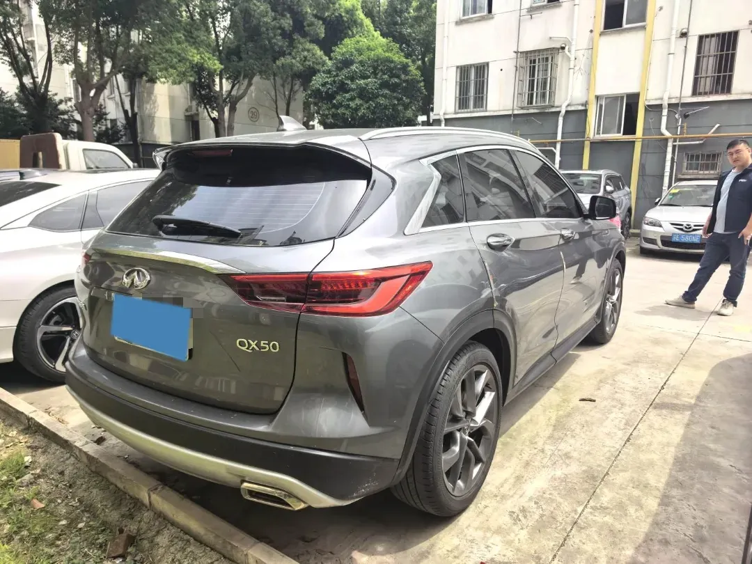 2024 Infiniti QX50 2.0T 245HP L4 CVT,autocango,china used car exporter,china ev exporter,chinese used car exporter,chinese used ev exporter