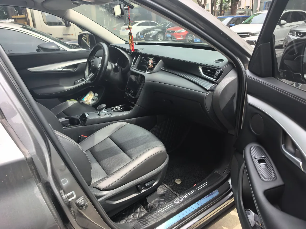 2024 Infiniti QX50 2.0T 245HP L4 CVT,autocango,china used car exporter,china ev exporter,chinese used car exporter,chinese used ev exporter