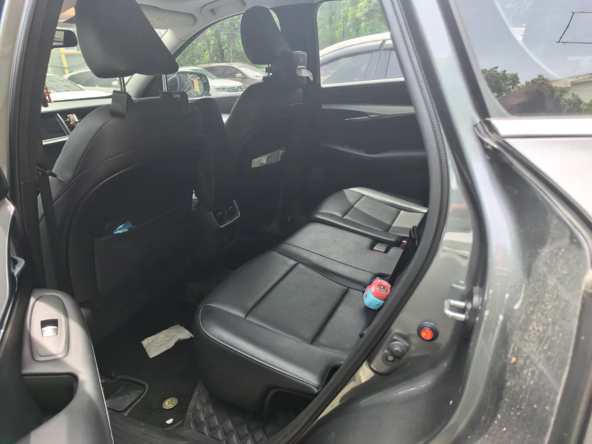 2024 Infiniti QX50 2.0T 245HP L4 CVT,autocango,china used car exporter,china ev exporter,chinese used car exporter,chinese used ev exporter