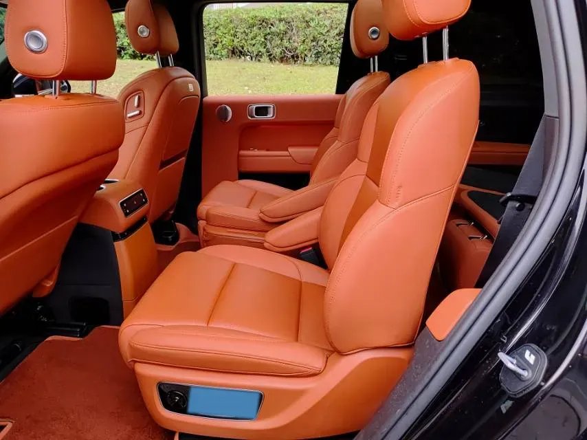 2023 Li L9 Range Extended 154HP REEV 42.6KWH,autocango,china used car exporter,china ev exporter,chinese used car exporter,chinese used ev exporter