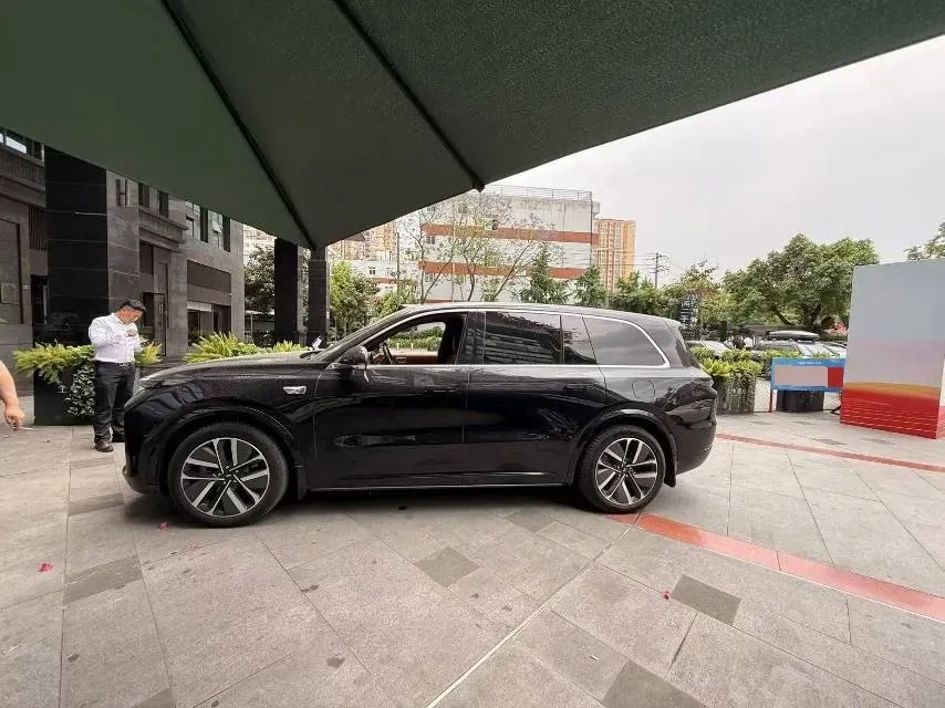 2023 Li L9 Range Extended 154HP REEV 42.6KWH,autocango,china used car exporter,china ev exporter,chinese used car exporter,chinese used ev exporter