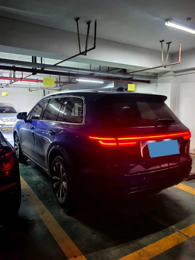 2020 Li ONE Range Extended 131HP REEV 40.5KWH,autocango,china used car exporter,china ev exporter,chinese used car exporter,chinese used ev exporter