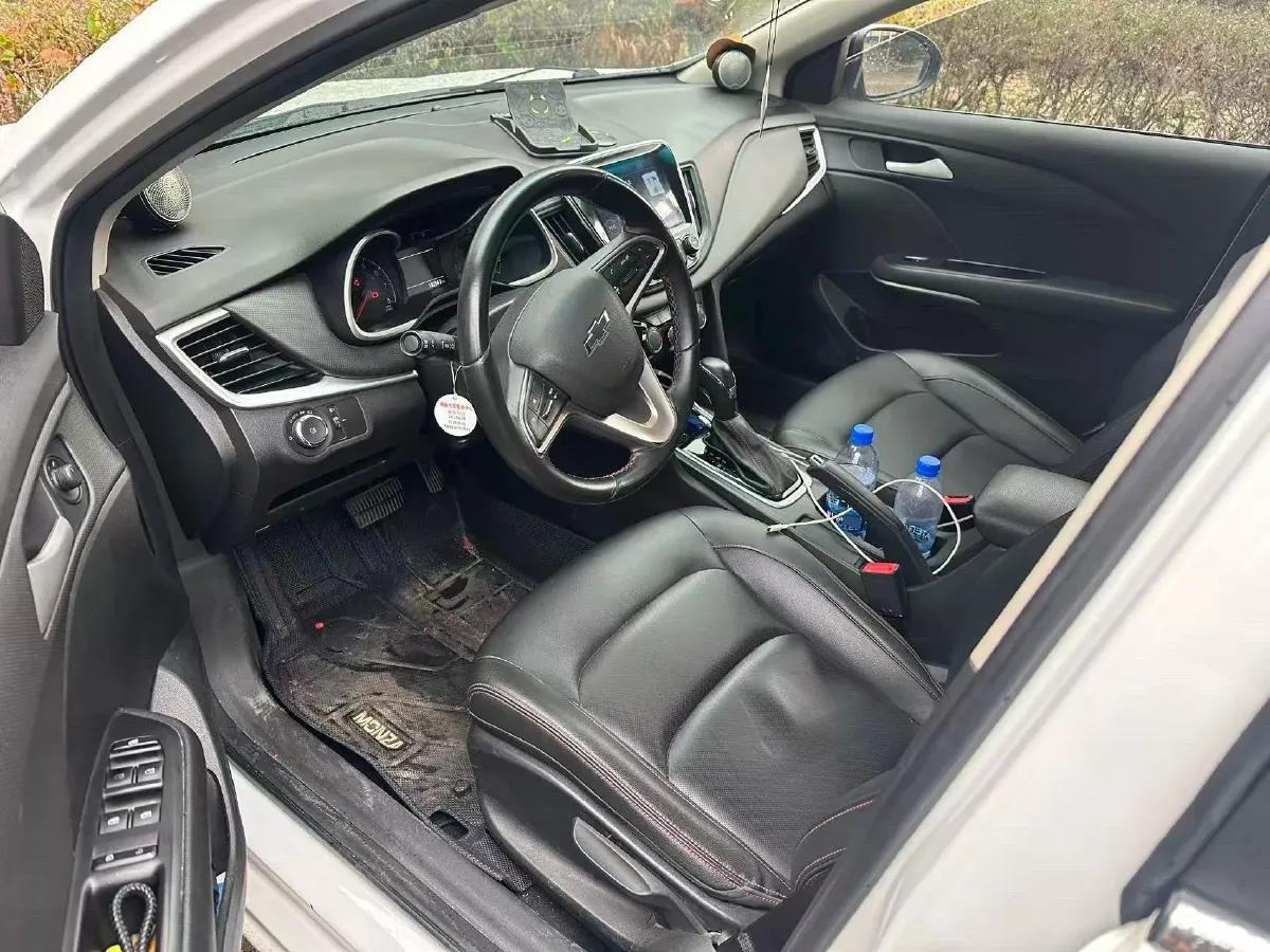 2020 Chevrolet Monza 1.0T 125HP L3 6DCT,autocango,china used car exporter,china ev exporter,chinese used car exporter,chinese used ev exporter