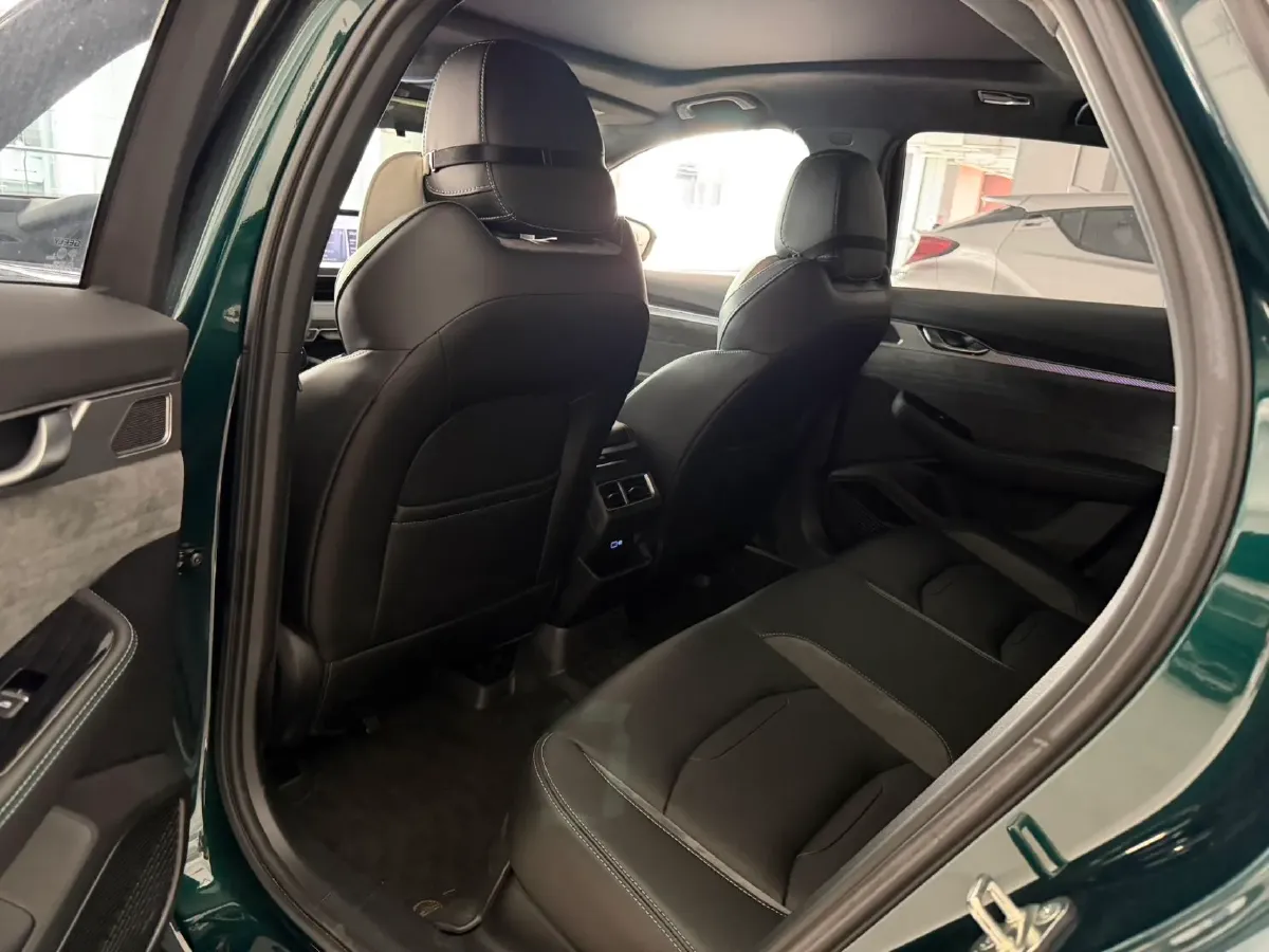 2023 Geely Preface 2.0T 190HP L4 7DCT,autocango,china used car exporter,china ev exporter,chinese used car exporter,chinese used ev exporter