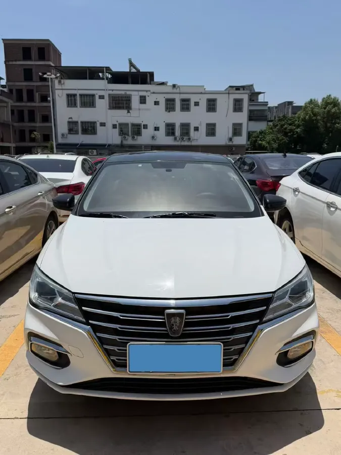 2020 Roewe i5 1.5L 120HP L4 CVT,autocango,china used car exporter,china ev exporter,chinese used car exporter,chinese used ev exporter
