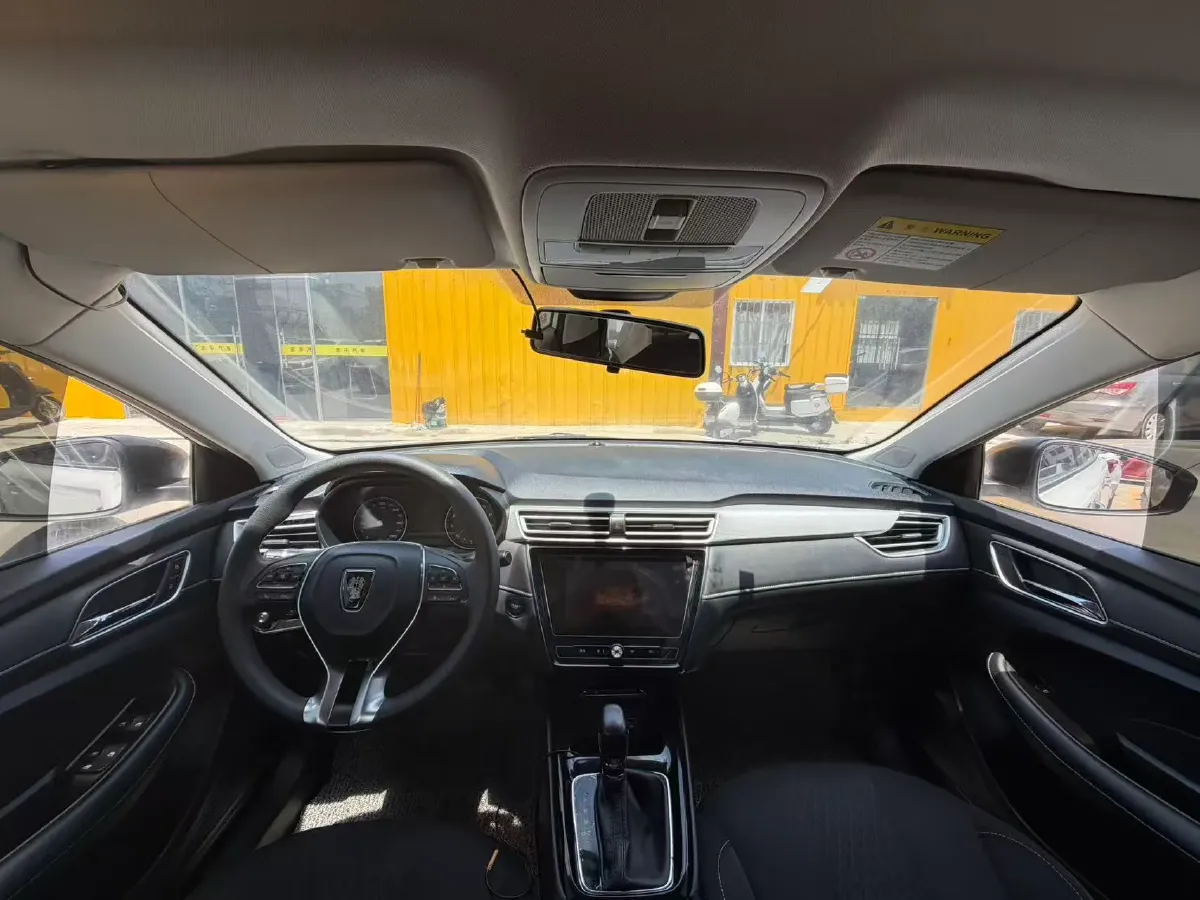 2020 Roewe i5 1.5L 120HP L4 CVT,autocango,china used car exporter,china ev exporter,chinese used car exporter,chinese used ev exporter