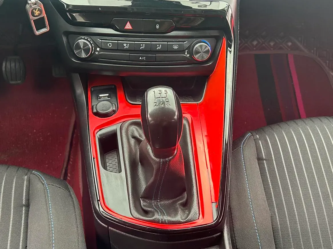 2018 Peugeot 308 1.6L 117HP L4 5MT,autocango,china used car exporter,china ev exporter,chinese used car exporter,chinese used ev exporter