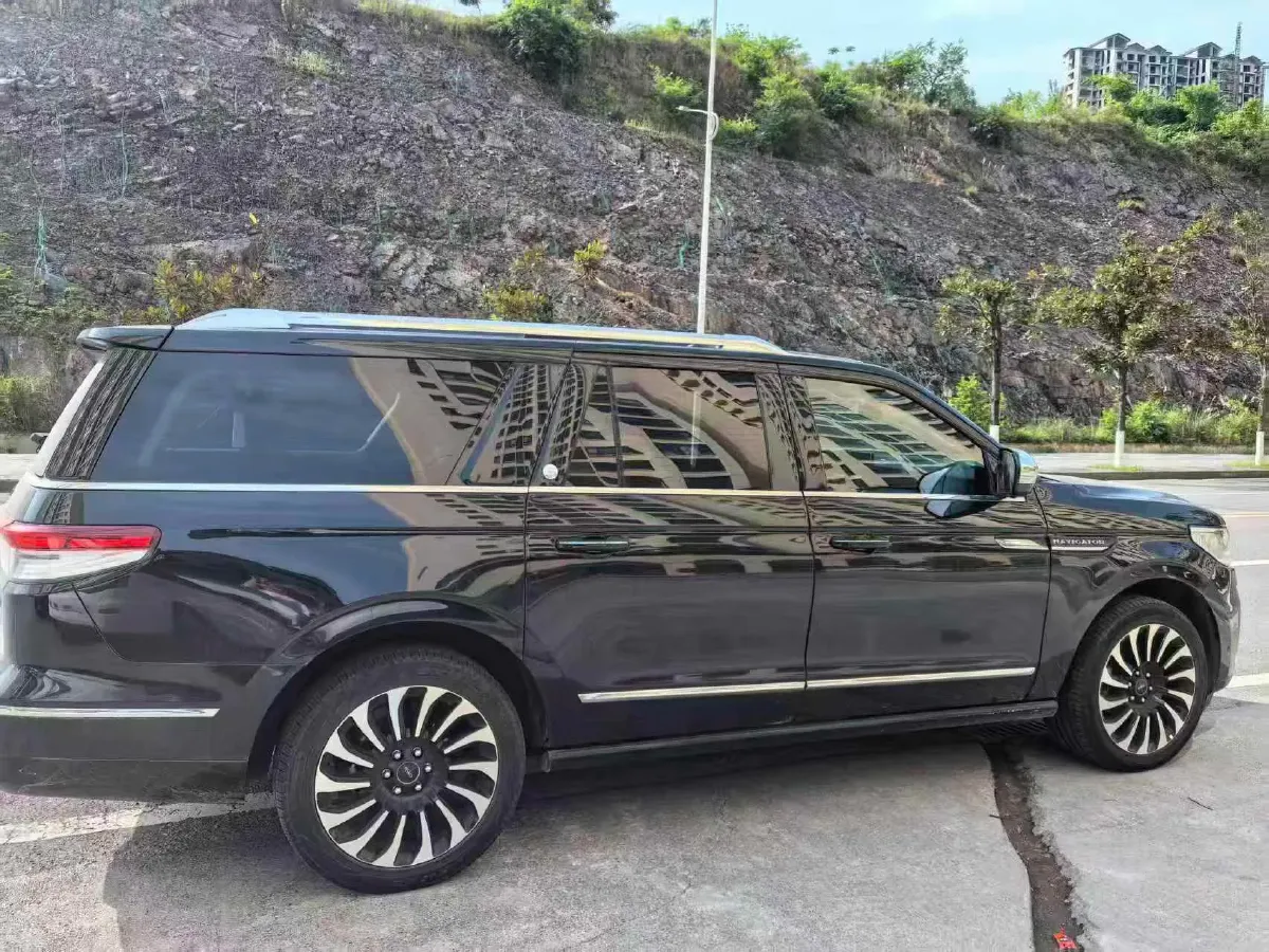 2022 Lincoln Navigator 3.5T 415HP V6 10AT,autocango,china used car exporter,china ev exporter,chinese used car exporter,chinese used ev exporter