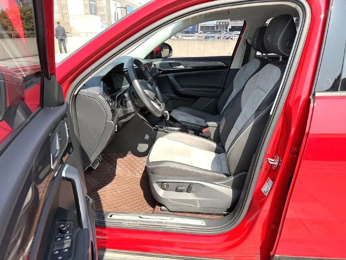 2020 Volkswagen Tayron X 2.0T 186HP L4 7DCT,autocango,china used car exporter,china ev exporter,chinese used car exporter,chinese used ev exporter