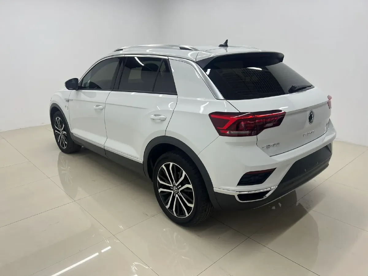 2022 Volkswagen T-Roc 1.4T 150HP L4 7DCT,autocango,china used car exporter,china ev exporter,chinese used car exporter,chinese used ev exporter