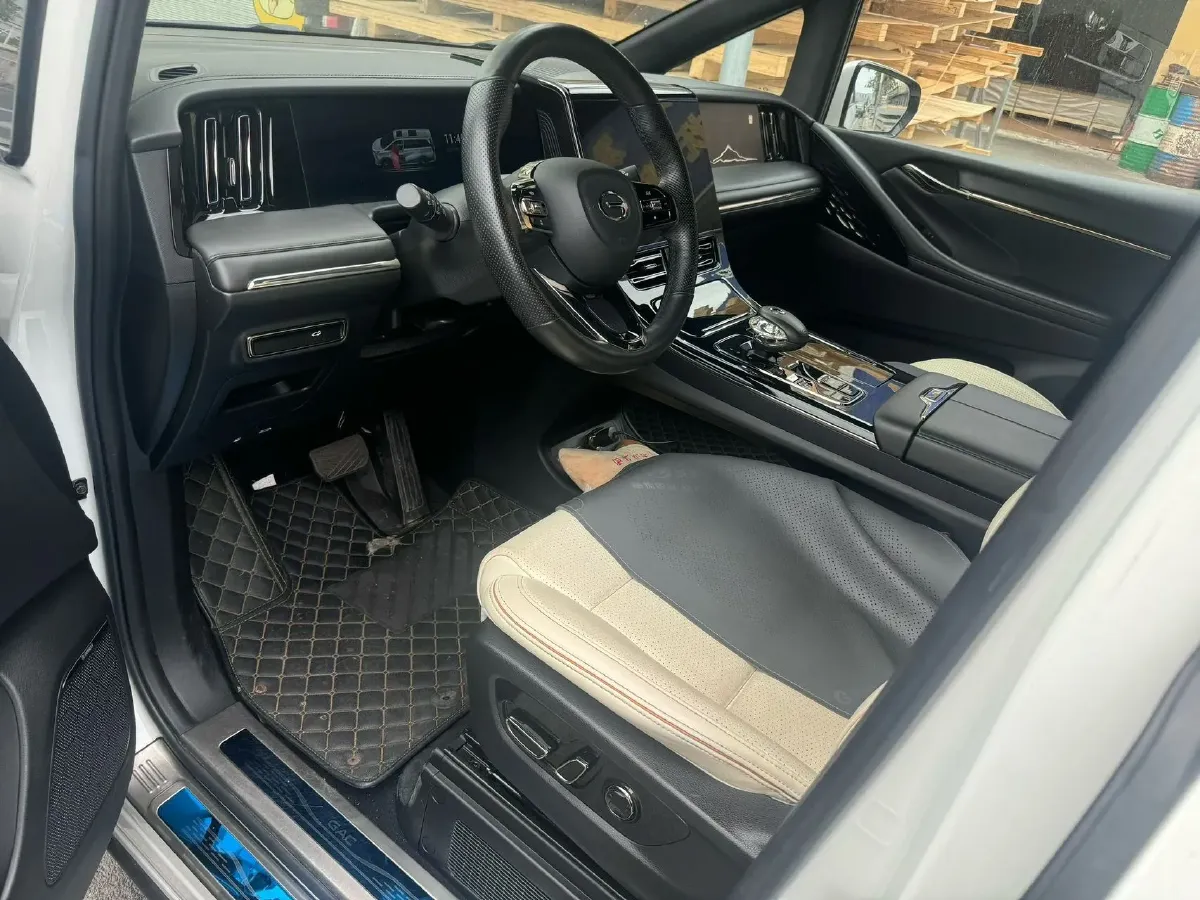 2023 GAC Trumpchi M8 2.0T 252HP L4 8AT,autocango,china used car exporter,china ev exporter,chinese used car exporter,chinese used ev exporter