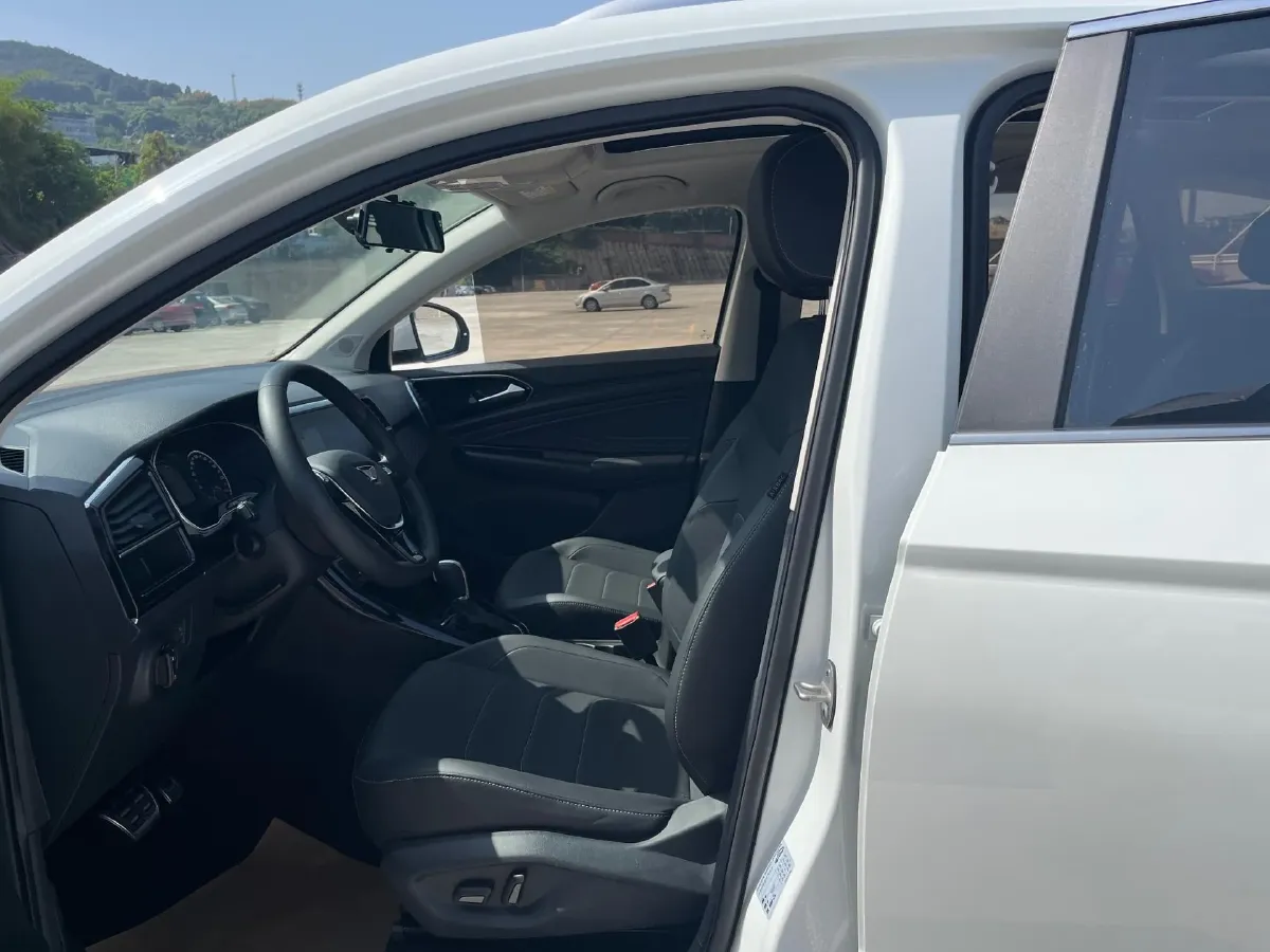 2021 Jetta VS7 1.4T 150HP L4 6AT,autocango,china used car exporter,china ev exporter,chinese used car exporter,chinese used ev exporter