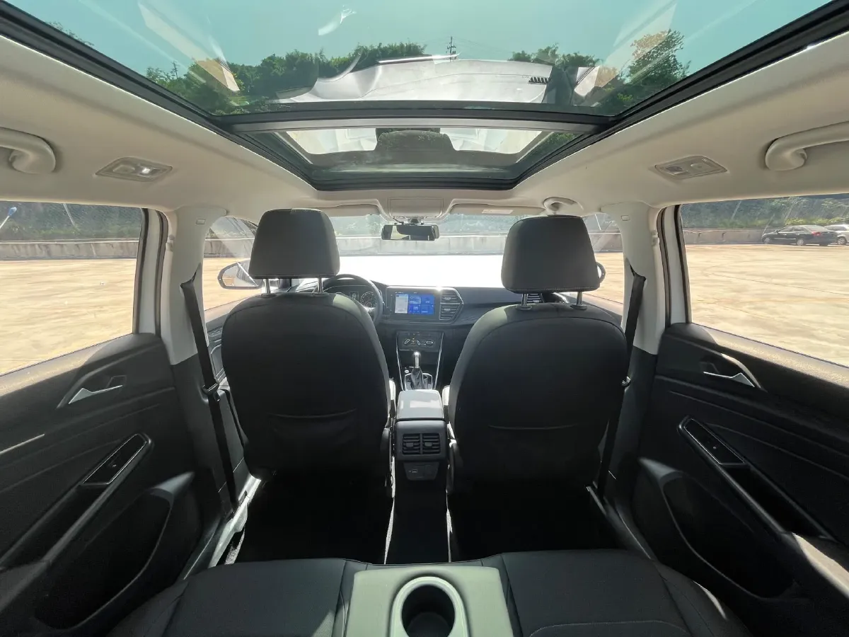 2021 Jetta VS7 1.4T 150HP L4 6AT,autocango,china used car exporter,china ev exporter,chinese used car exporter,chinese used ev exporter