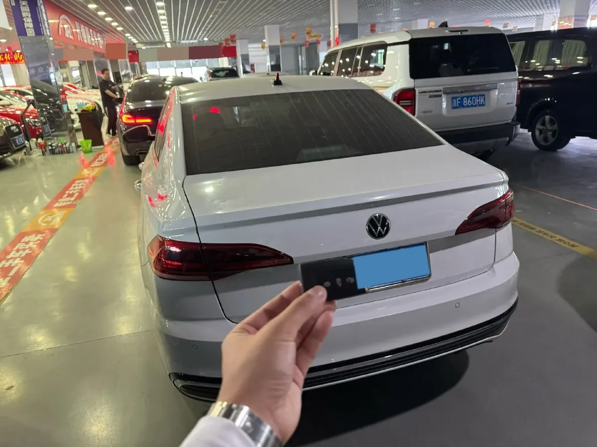 2023 Volkswagen Bora 1.2T 116HP L4 7DCT,autocango,china used car exporter,china ev exporter,chinese used car exporter,chinese used ev exporter